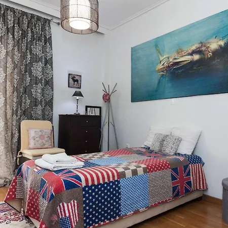 Urban Cosy 2 Bd Apt Near Metro With Balcony *