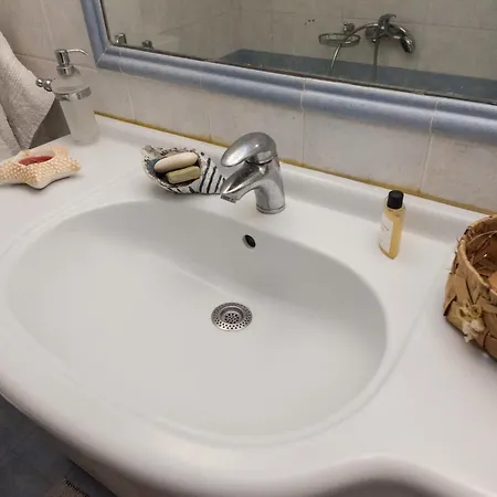 Urban Cosy 2 Bd Apt Near Metro With Balcony Athens
