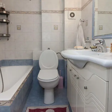 Urban Cosy 2 Bd Apt Near Metro With Balcony Apartment Athens