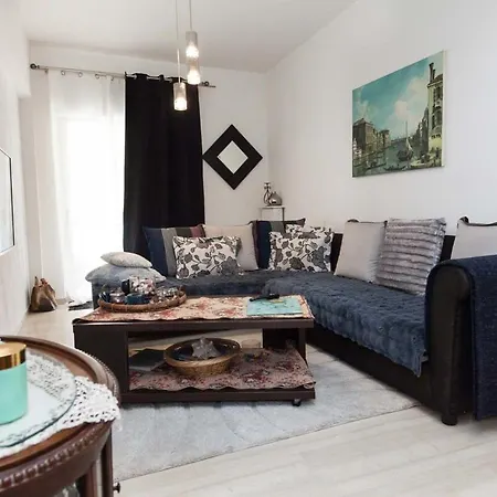 Apartment Urban Cosy 2 Bd Apt Near Metro With Balcony *