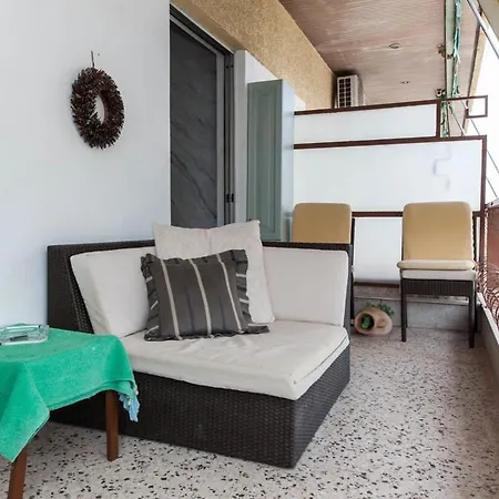 Apartment Urban Cosy 2 Bd Apt Near Metro With Balcony Athens