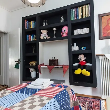 Urban Cosy 2 Bd Apt Near Metro With Balcony *